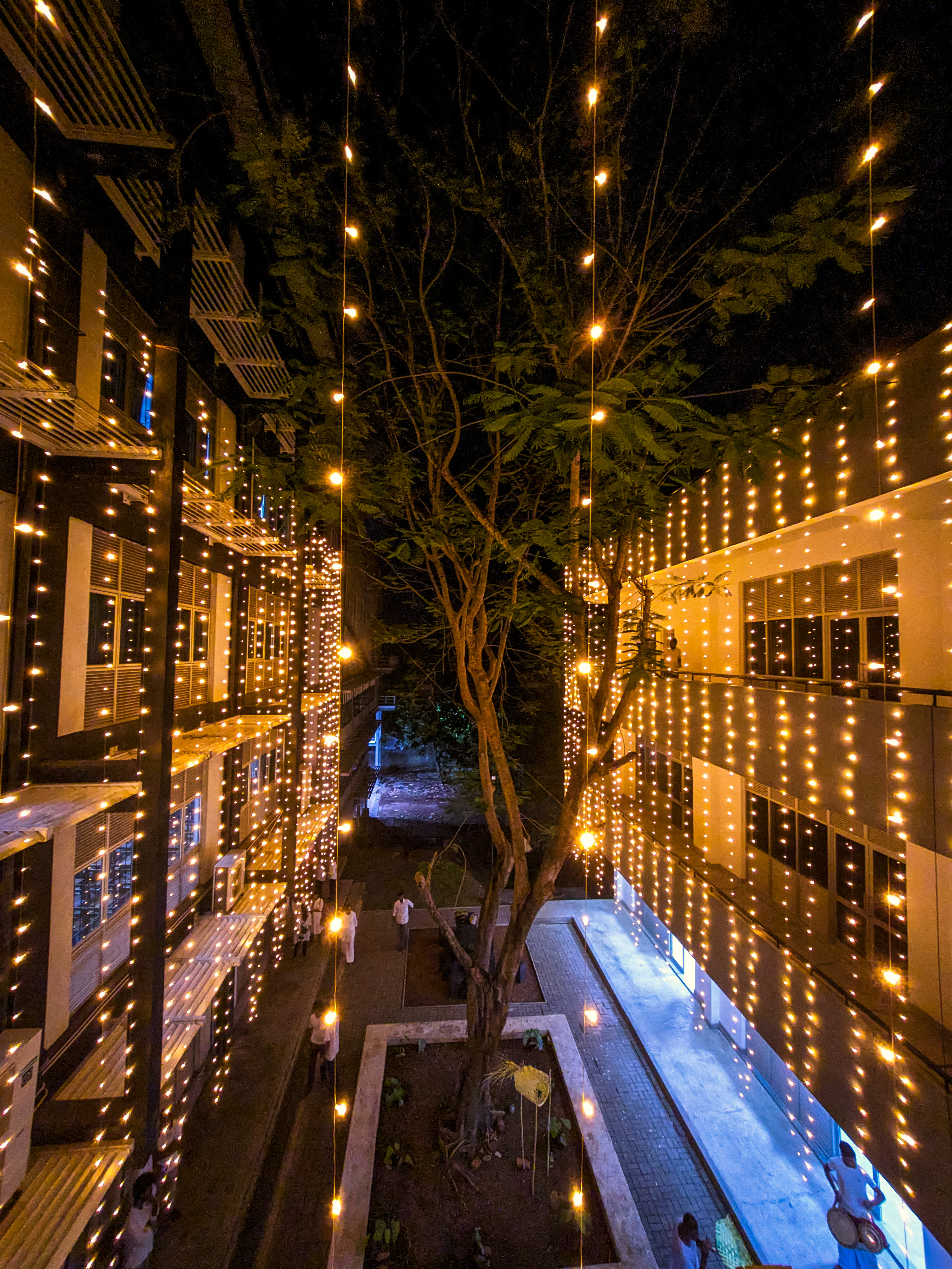 Sarasavi Gee Sisila Gallery Image